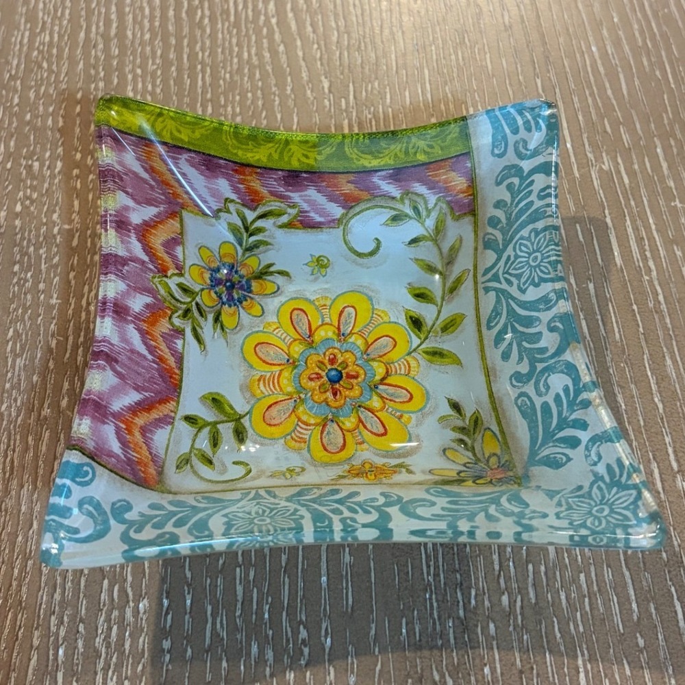 222 Fifth 208 Park Floral Patchwork Square Glass Trinket Dish Decorative Plate